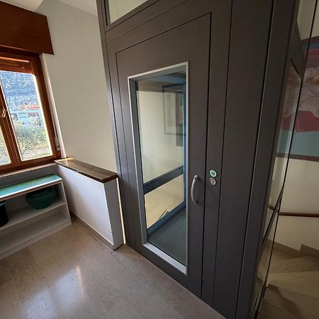 Apartamento Casa Vittoria Torbole Sul Garda Exterior foto
