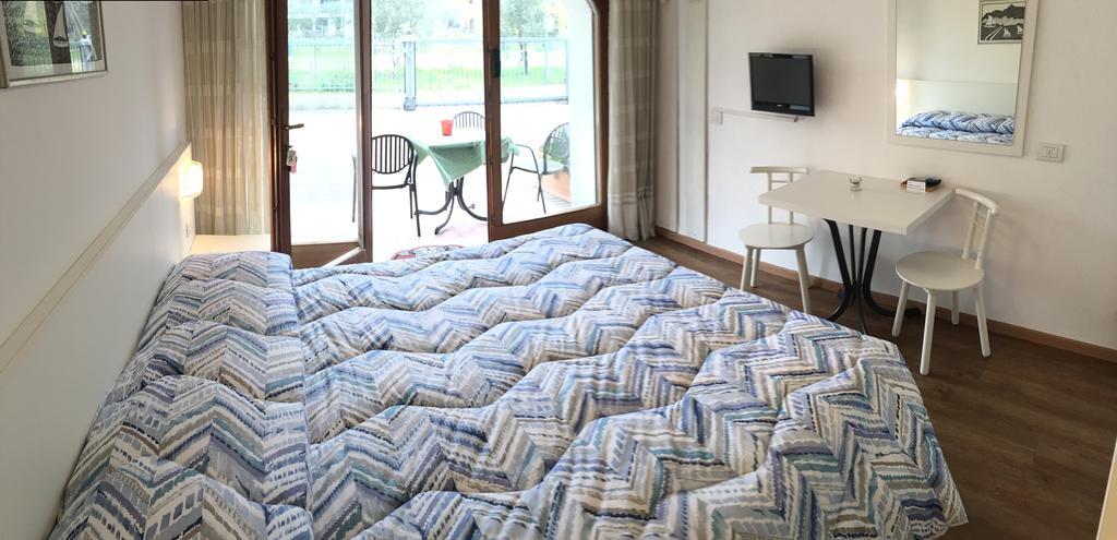 Apartamento Casa Vittoria Torbole Sul Garda Exterior foto
